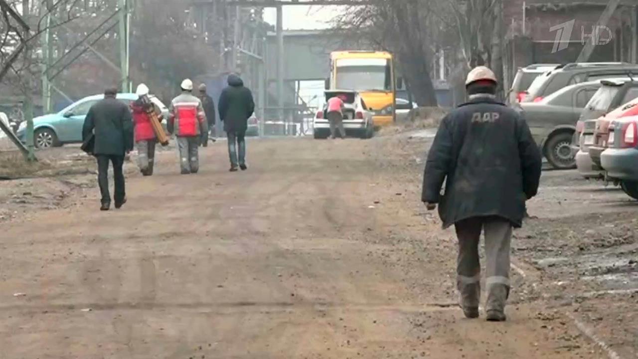 Украинские националисты усиливают блокаду Донбасса