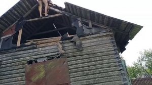 Разбираю старый дом сам