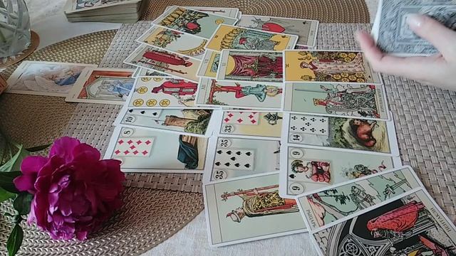 4 Королевы: КЛЮЧЕВЫЕ СОБЫТИЯ ИЮНЯ смотреть онлайн