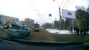 Вождение по Новосибирску Учите теорию поворотов и разворотов для легкой практики