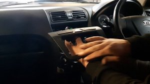2008 to 2011 Kia Picanto car stereo / radio removal