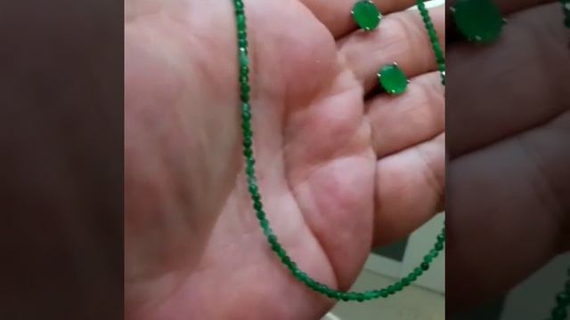 Украшения с натуральными камнями, современные ювелирные изделия ,украшени с изумрудом,сапфиром.
