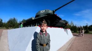 Поздравление с днем победы! Поет ребенок. Песня из фильма Зеленые цепочки.