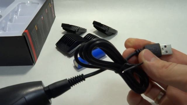 Машинка для стрижки волос Gemei GM 6119 2 сменных аккумулятора 18650 керамический нож смотреть онлайн