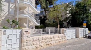 EMEK REFAIM - neighborhood in JERUSALEM