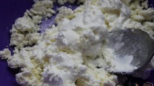 Творожные шарики с оливками и базиликом