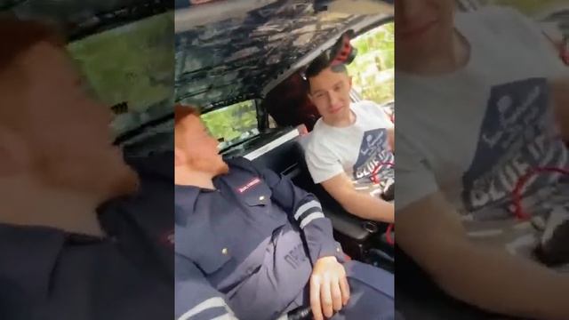 реакция сотрудника ДПС ГИБДД на штатный автозвук