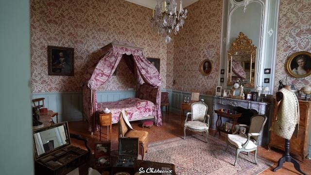 Ansouis: Un Château à l'Architecture Unique. Visite avec sa propriétaire. смотреть онлайн