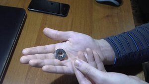 Подставка "Парящий смартфон" своими руками за 5 минут