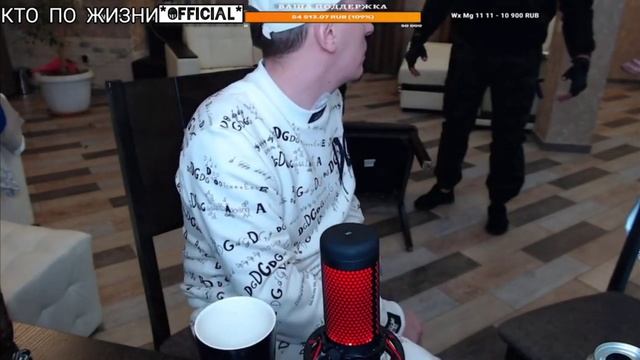 ОХРАНА РЕУТОВА СКРУТИЛА ГОСТЕЙ И ВЫШВЫРНУЛА ИХ ИЗ ДОМА ПОЛНАЯ ВЕРСИЯ ПРАНК НАД ОХРАНОЙ смотреть онлайн