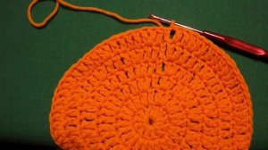 ПРОСТАЯ ЯРКАЯ КРУГЛАЯ ПОДУШКА КРЮЧКОМ/ КАК СВЯЗАТЬ ИДЕАЛЬНО РОВНЫЙ КРУГ КРЮЧКОМ