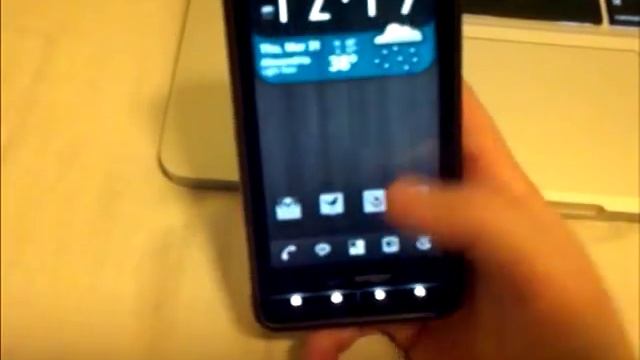 CRT effect on screen lock on Droid X смотреть онлайн