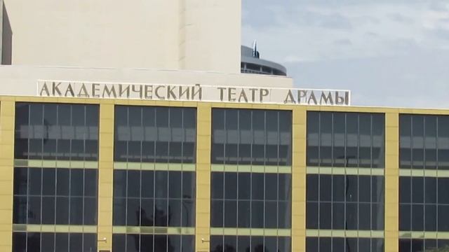 Прогулка по Екатеринбургу_( ТЮЗ-Харитоновский парк-плотинка-район Виз) смотреть онлайн