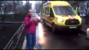 Дура устроила скандал из-за реанимобиля