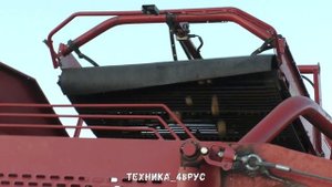 Будущий картофель фри Комбайны Grimme SF 150-60 с тракторами Джон Дирна уборке поливного картофеля