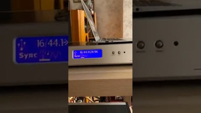 Акустические системы, мощные, пассивные, напольные, класса Hi-End