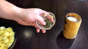 Тушеная картошка со свининой в мультиварке