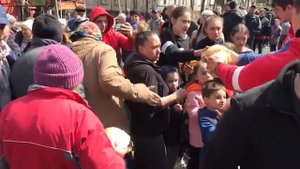 Мариуполь. Дети. От чистого сердца