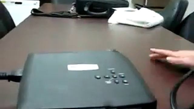 Connecting LCD projector смотреть онлайн