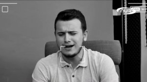 Что творит этот чтец Корана!