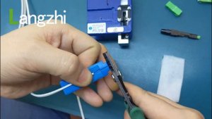 Embedded SC APC optical fiber connector installation method