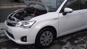 Toyota Corolla Axio Hybrid 2015 г