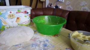 # Тесто на сыворотке для пирожков.
