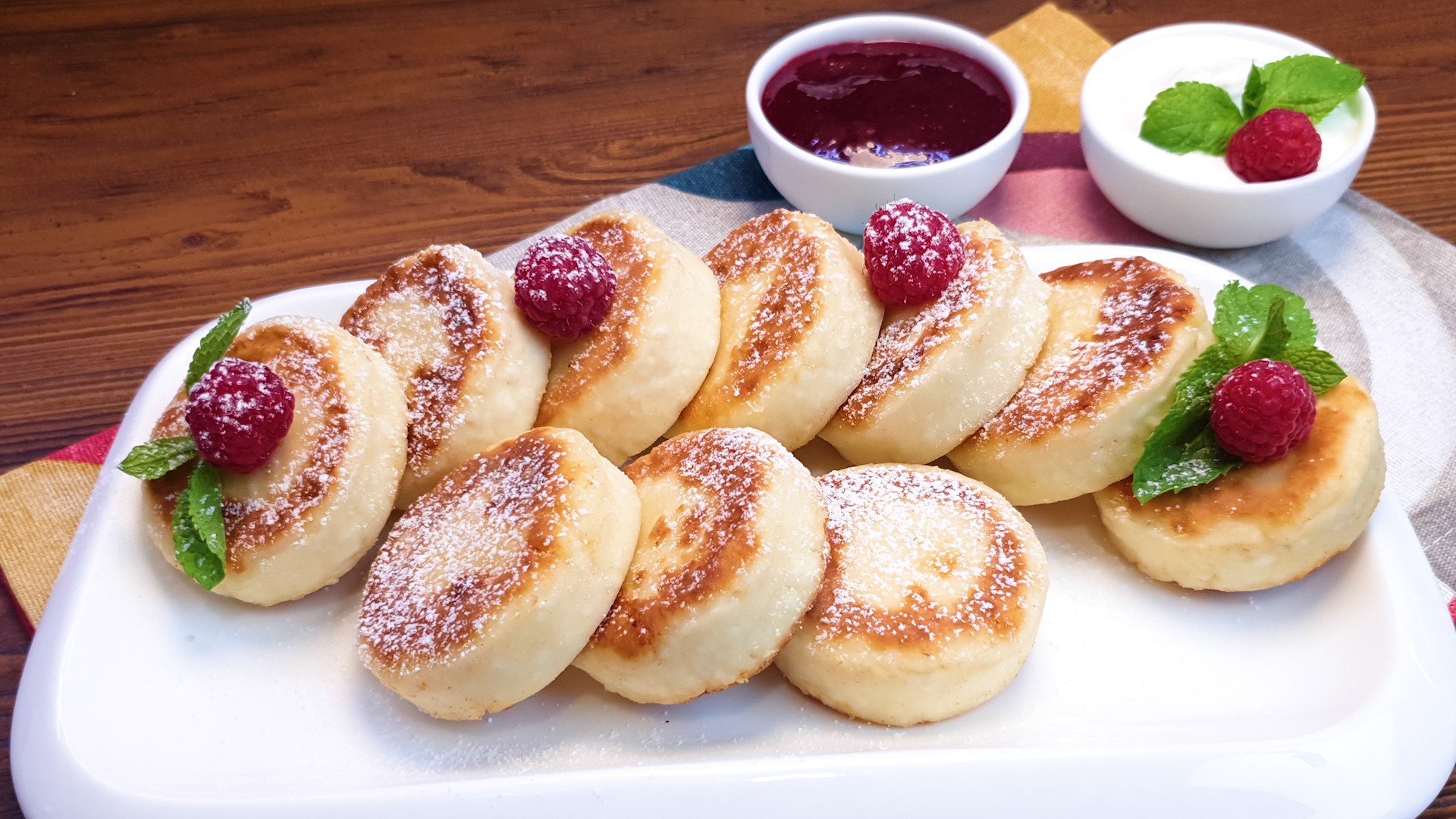 Сырники с минимальным добавлением муки. На завтрак. смотреть онлайн