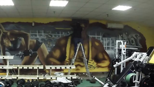 Обыкновенное чудо Граффити оформление фитнес клуба