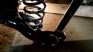 Замена задней балки Тойота Альфард первого поколения