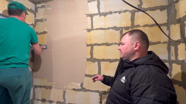 Как и зачем вообще класть сетку на стену при штукатурке