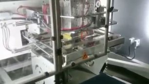 Вертикальная упаковочная машина для сыпучих продуктов. Упаковка макарон.