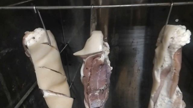 СЫРОКОПЧЕНЫЙ СВИНОЙ ПОДЧЕРЕВОК