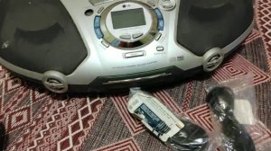 Под ремонт: магнитола LG LPC-LM735X наушники sennheizer hd180 и запчасти