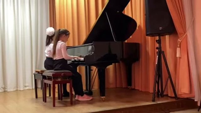 В четыре руки на фортепиано! "Карабас Барабас".