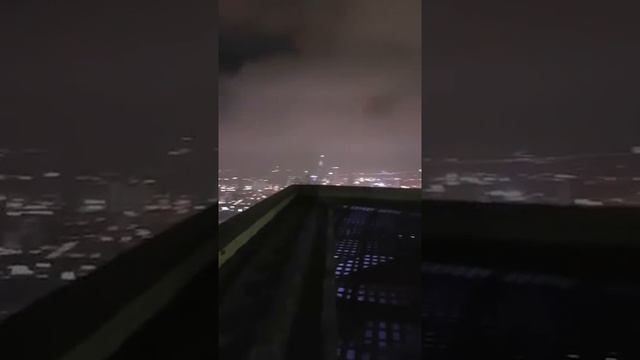 Ресторан на крыше небоскреба