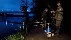 Как Ловить Язя и Леща по-Дедовски.. Ночная Рыбалка на Фидер!