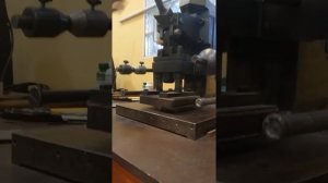 Тиснения конгревным клише на визитке.