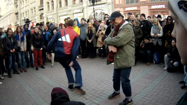 1 апреля 2017 года. Старый Арбат. Видео 3. смотреть онлайн