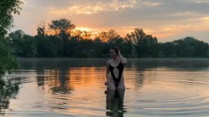 Купание в конце весны