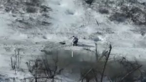 РУССКИЙ СОЛДАТ УВЕРНУЛСЯ ОТ УКРАИНСКОГО ДРОНА