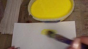 Плетение из бумажной лозы. Подготовительные работы.Часть 3. Окрашивание лимонным колером.