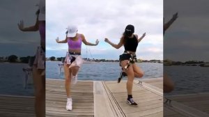 Молодежные танцы?