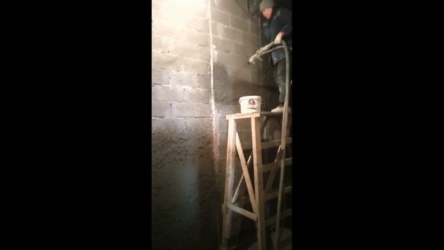 Механизированная штукатурка, механизируемая штукатурка, машинная штукатурка стен