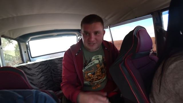 УЧУ ДЕВУШКУ ВОДИТЬ МАШИНУ/ДЕВУШКА ЗА РУЛЕМ ЖИГУЛИ ВАЗ 2102 смотреть онлайн