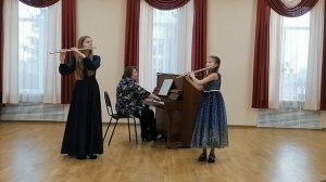 Дуэт флейт "Контраст" в составе: Котельникова Анна, Истомина Фаина Р.Фербер Испанский танец