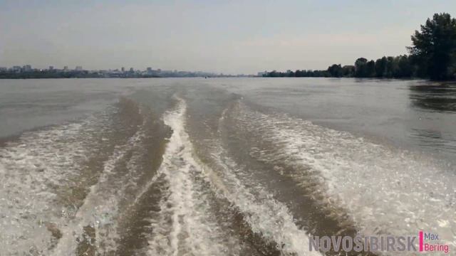 Катаемся по реке на лодке. Лодка ПВХ Гладиатор. Открываем водномоторный сезон. смотреть онлайн