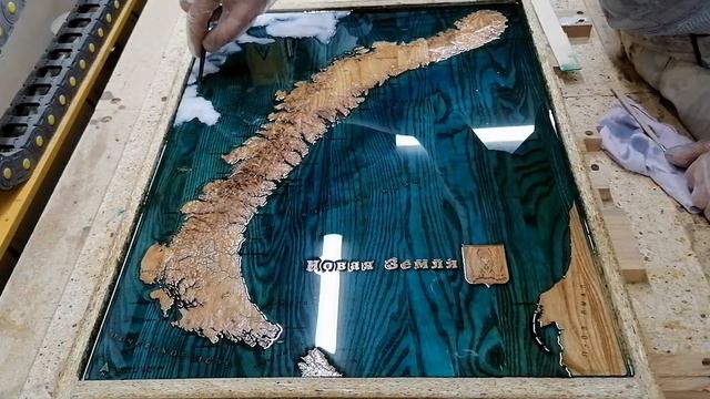 Новая Земля. Единственная по-настоящему рельефная карта из дерева в мире.