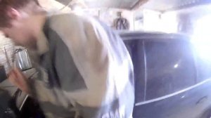 Пытаюсь починить электропривод зеркал БМВ Е34, поцарапал машину.