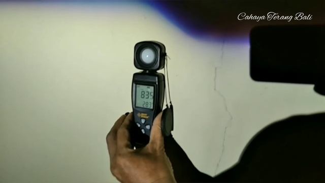 Tes Output Sinar Bolham HID Xenon 35W D2S VS D4S | Ballast OEM HID Toyota Denso 85VAC VS 42VAC смотреть онлайн